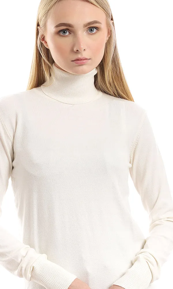 96182 Basic Turtle Neck Off White Pullover