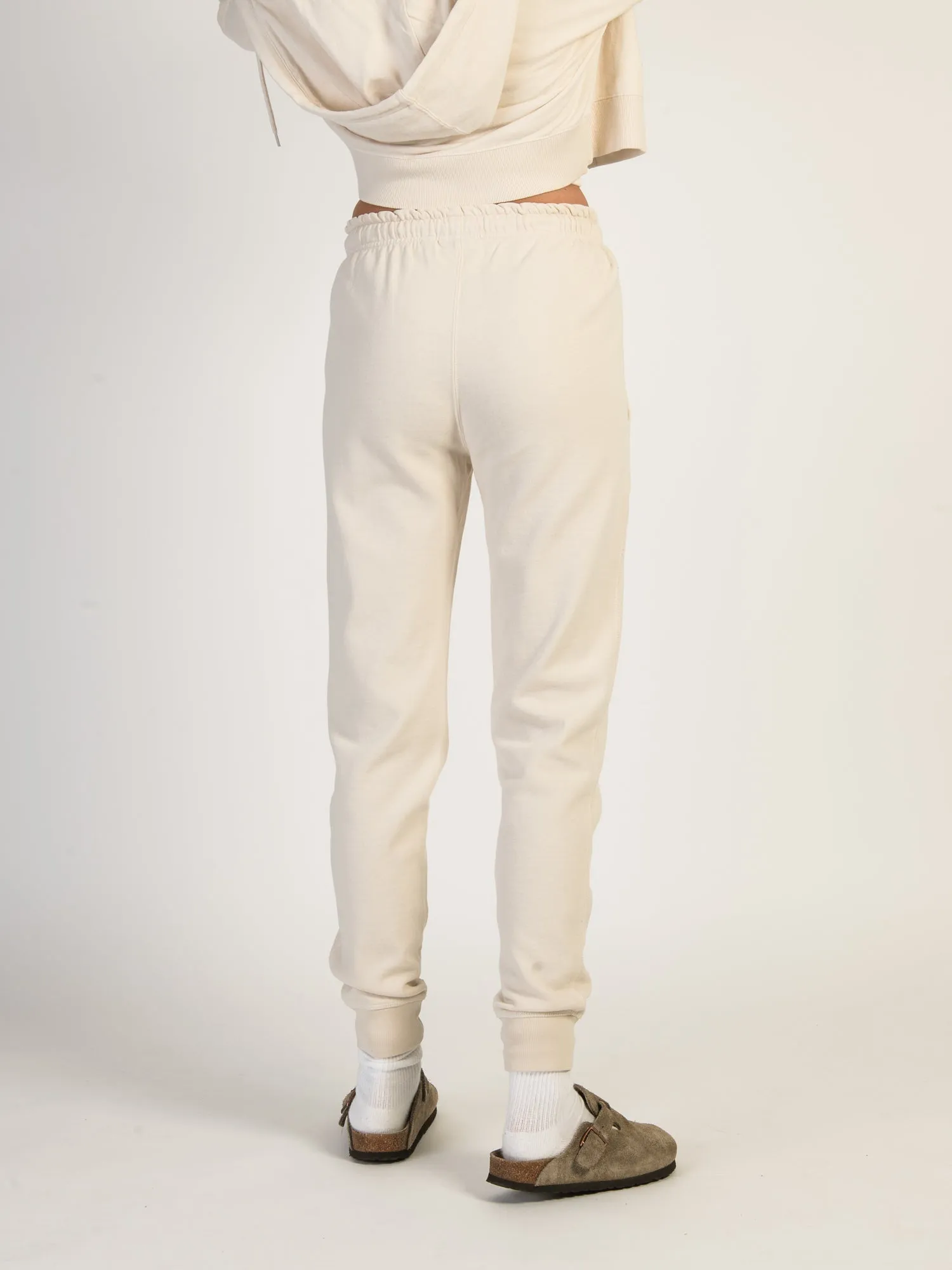 HARLOW HIGH RISE FLEECE JOGGER - CREAM